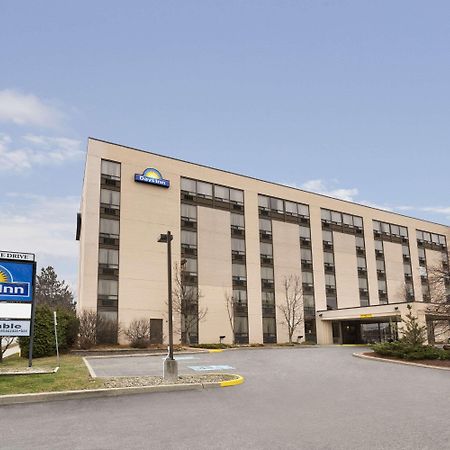 Days Inn By Wyndham Ottawa West מראה חיצוני תמונה