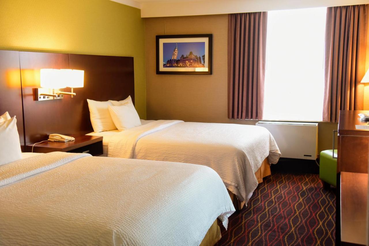 Days Inn By Wyndham Ottawa West מראה חיצוני תמונה