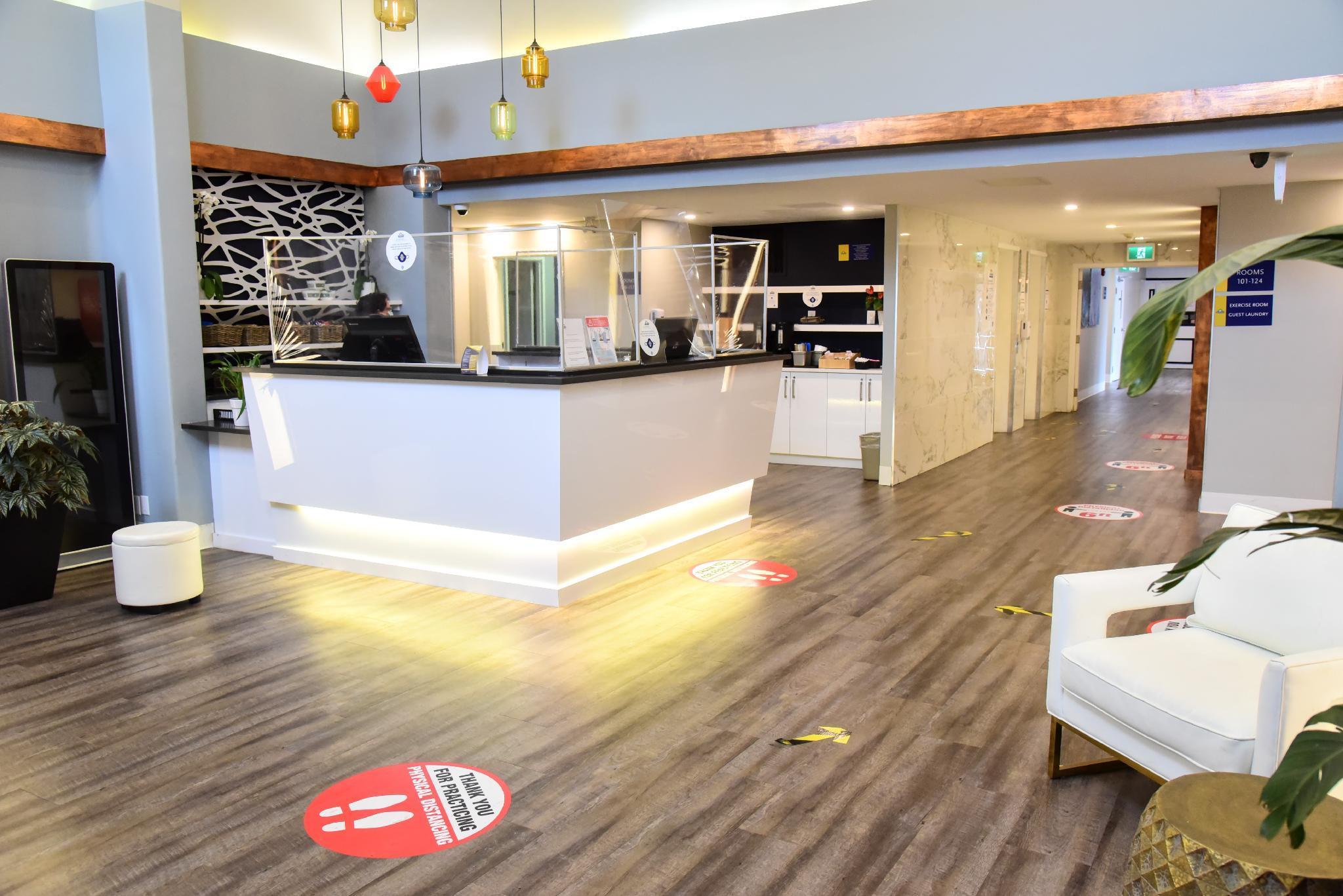 Days Inn By Wyndham Ottawa West מראה חיצוני תמונה